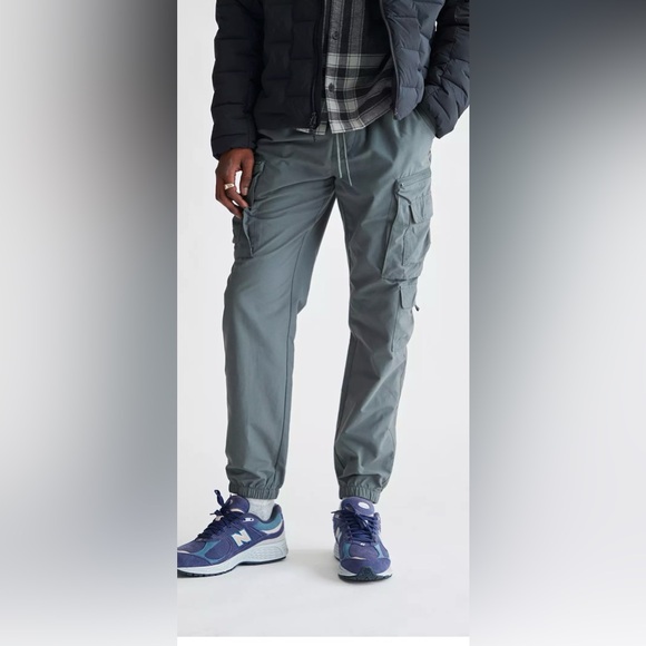Urban Outfitters Other - Urban Outfitters Standard Cloth Technical Cargo Jogger Pants M NWT